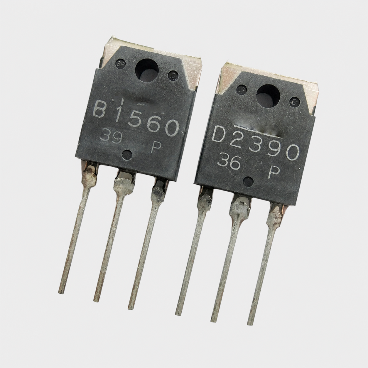 Kit transistors complémentaires 2SB1560 2SD2390 – amplificateur audio