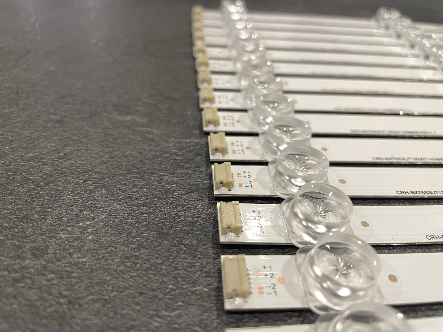 BX75S3U713030T14088BS HISENSE H75B7510 75R6E1 75R7E2 75R7070E2