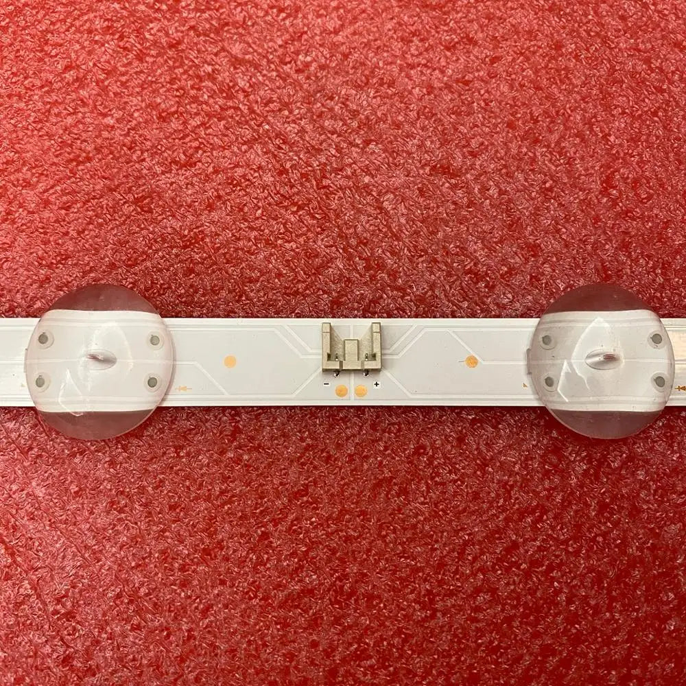 Détail connecteur barre LED LG 32 pouces SSC_32LJ61 rétroéclairage 32LJ519U