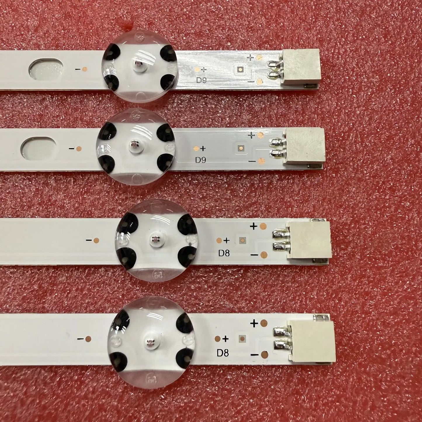 Détail des connecteurs et lentilles des barres LED Edenwood 43 pouces