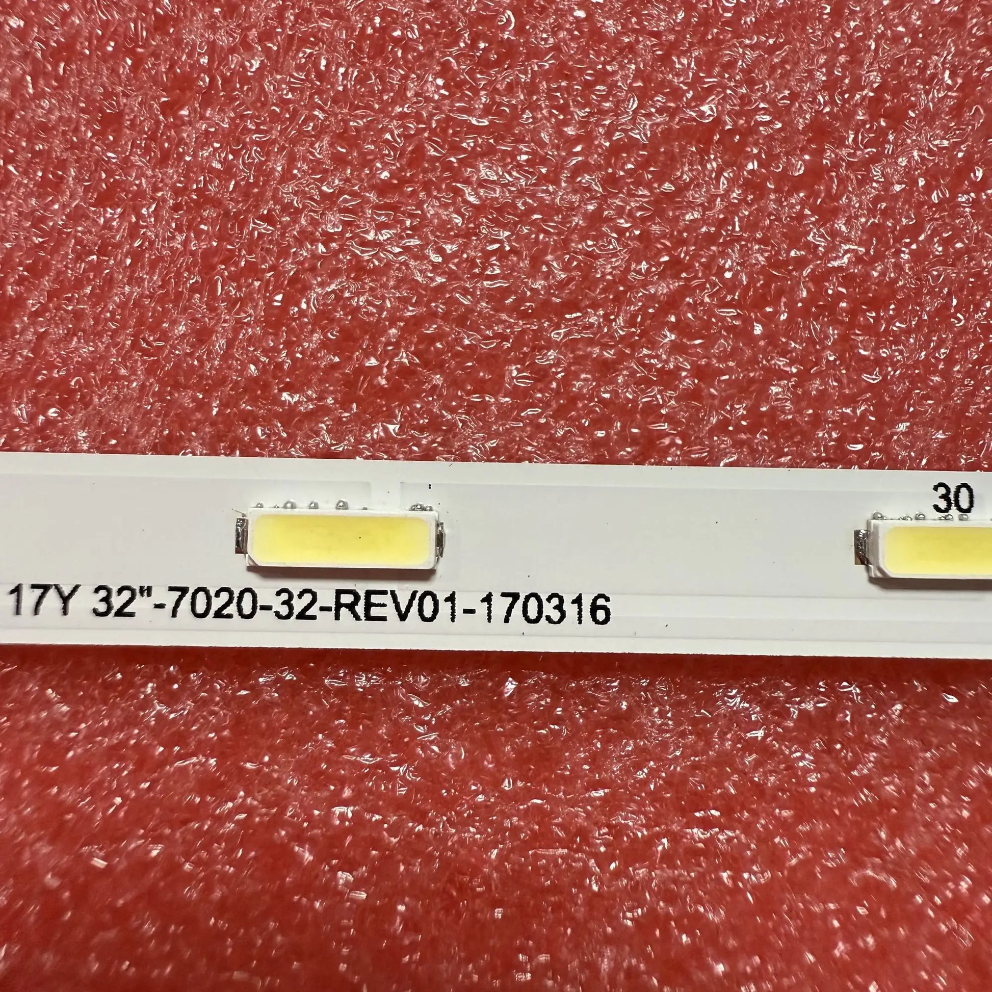 KDL-32WE610, KDL-32RE400, KDL-32WE613, KDL-32WE615, KDL-32RE403 BANDE LED 