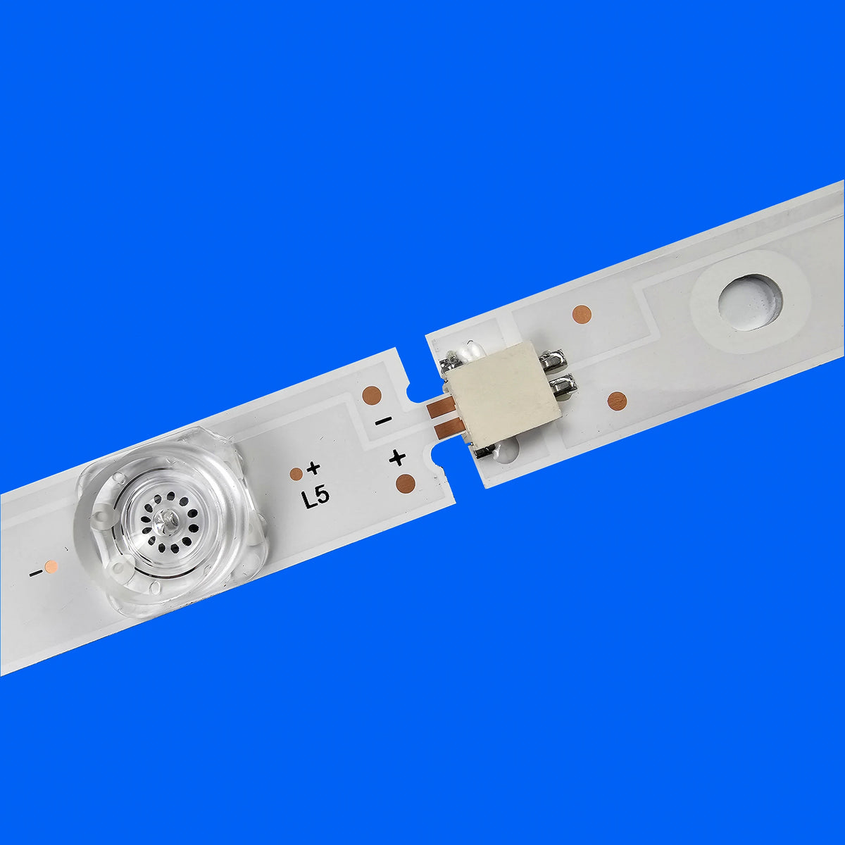 Dimensions et connecteurs du kit 4 bandes LED 973 mm