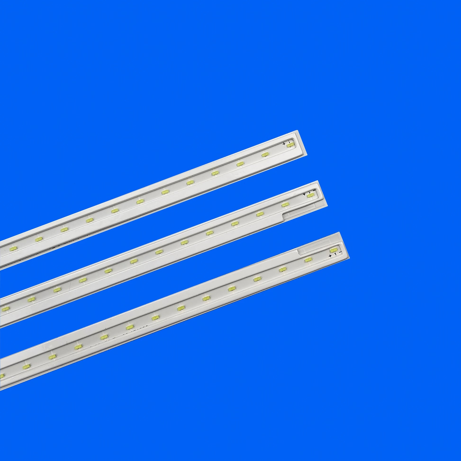 Kit 3 bandes LED LG 70 pouces 70UH635T 70UH8730 70UH6350 – HC700EQF-VHQQ1-31XX 1707PKG