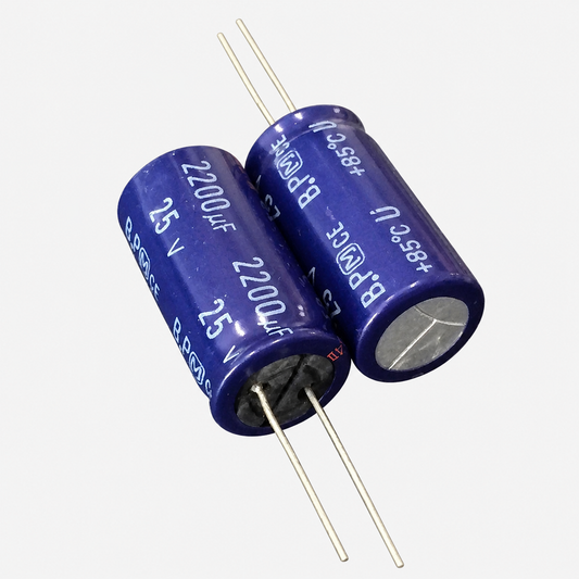 Condensateur électrolytique 2200µF 25V – 13×25mm