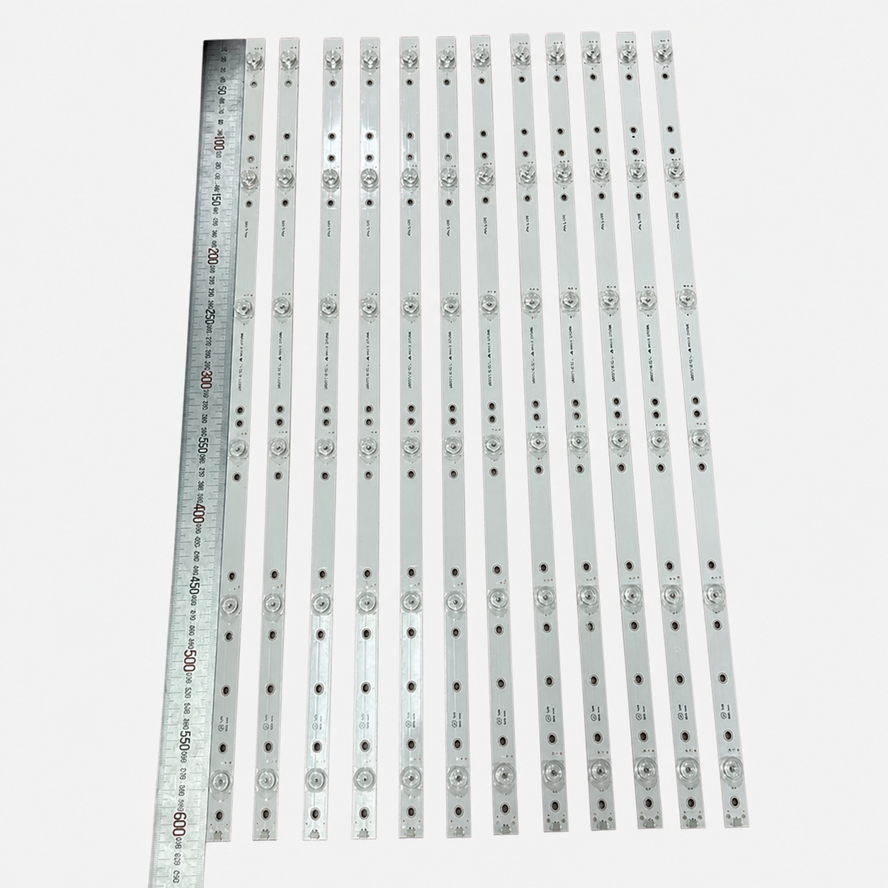Bandes LED Hisense JL.D65061330-003FS-M H65AE6000 H65A6100 H65A6140