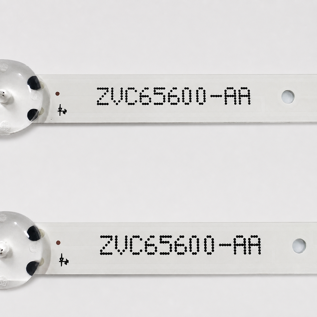 Barres LED Grundig 32 pouces référence ZVC65600-AA rétroéclairage 32GFB6740 32VLE6730
